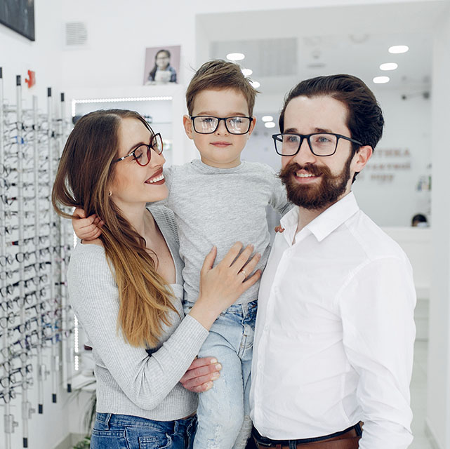 Family With Little Son Optical_640